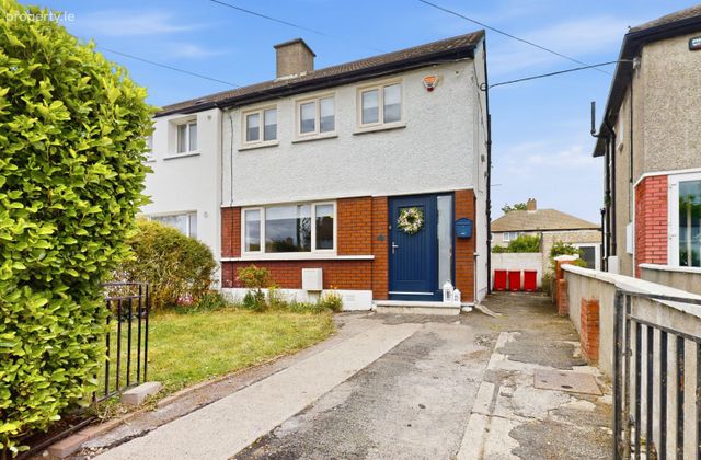 18 Shanliss Grove, Santry, Dublin 9 - Click to view photos