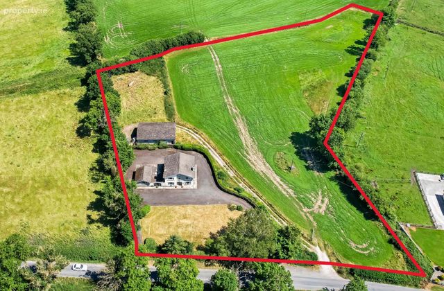 House On 4.6 Acres &amp; Outbuilding, Carnisle, Kildalkey, Co Meath, Kildalkey, Co. Meath - Click to view photos
