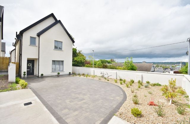 8 Belmont View, Cloghers, Tralee, Co. Kerry - Click to view photos