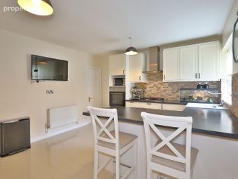 93 Br&uacute; Na Habhainn, Navan, Navan, Co. Meath - Image 5