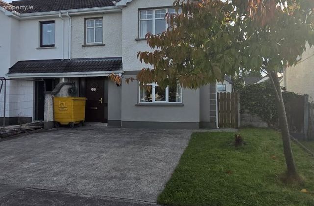 Riverside Grove, Ballina, Ballina, Co. Mayo - Click to view photos