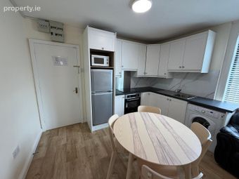 Flat 3, 33/35 Charleville Road, North Circular Road, Dublin 7 - Image 2