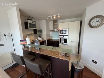 Apartment 60, Castle Way, Christchurch, Dublin 8 - Image 4