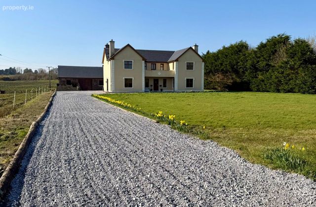 Kilrush Road, Kilmihil, Co. Clare - Click to view photos