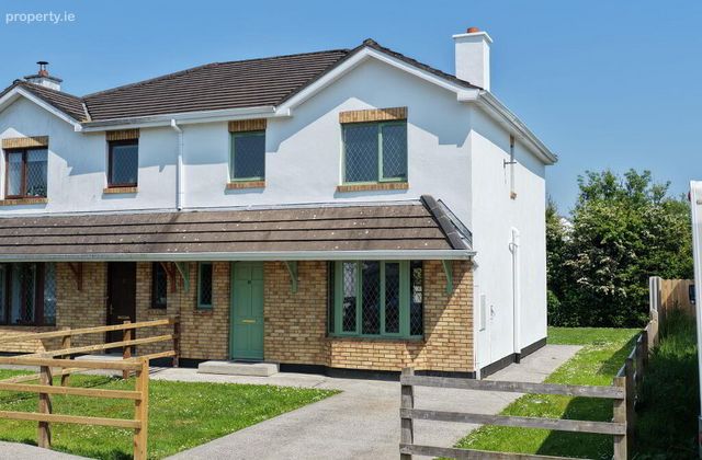 41 Oaklands, Summerhill, Carrick-on-shannon, Co. Leitrim, Carrick-on-Shannon, Co. Leitrim - Click to view photos