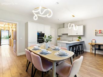 2 Rowan Walk, Kilcarbery, Grange Castle, Co. Dublin - Image 4