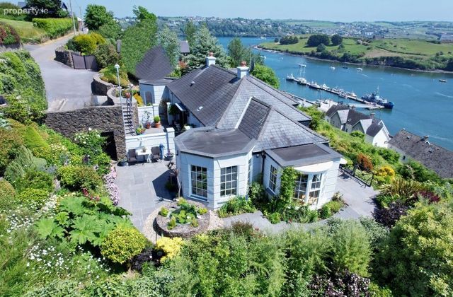 Joaney's Garden, Compass Hill, Kinsale, Co. Cork - Click to view photos