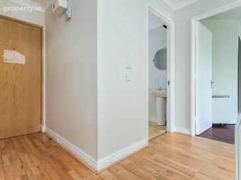 13 Walton Hall, Riverbank, Swords, Co. Dublin, Swords, Co. Dublin - Image 3
