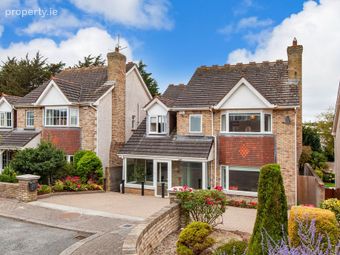 8 Mariner's Cove, Howth, Howth, Dublin 13 - Image 2