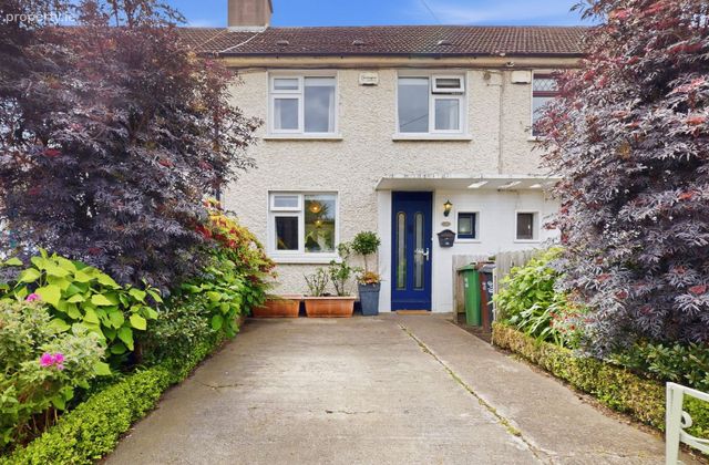 114 Walkinstown Avenue, Walkinstown, Dublin 12 - Click to view photos