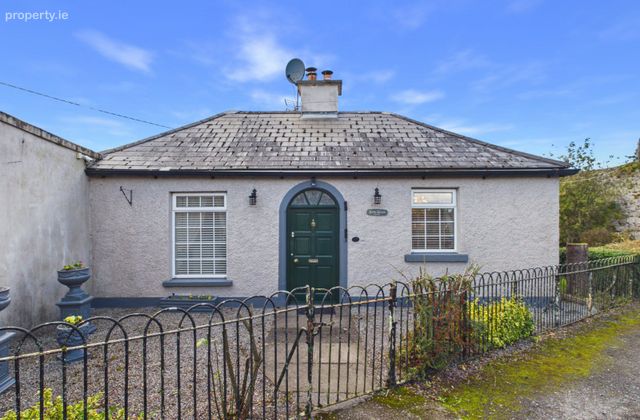 The Gate Lodge, Molesworth Street, Daingean, Co. Offaly, Daingean, Co. Offaly - Click to view photos