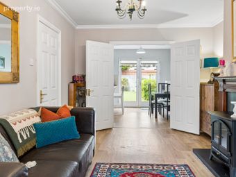 33 Glencairn Lawn, The Gallops, Leopardstown, Dublin 18 - Image 3