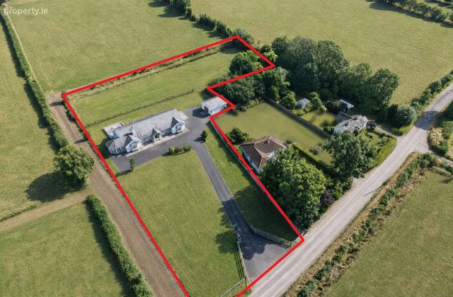 Tybroughney, Piltown, Piltown, Co. Kilkenny - Click to view photos