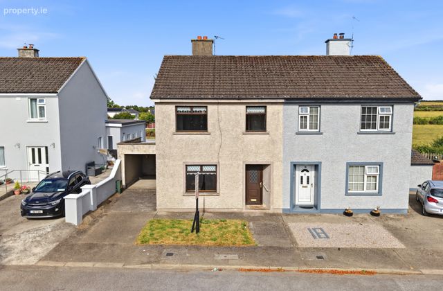 17 Pearse Park, Golden, Co. Tipperary, Golden, Co. Tipperary - Click to view photos