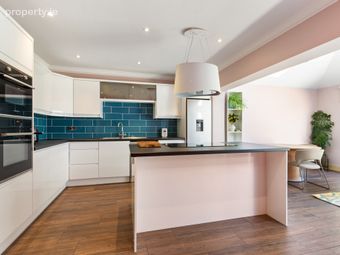 14 Roebuck Castle, Roebuck, Dublin 14, Dublin 14 - Image 4