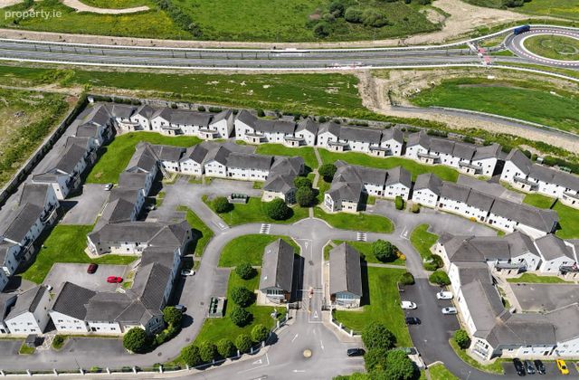 Thomond Student Village, Student's Pavilion, Thomond Village, Moylish, Co. Limerick - Click to view photos