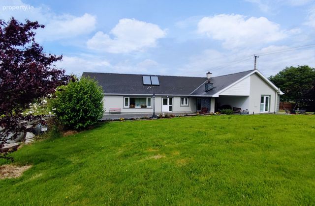 Drumacanoo, Church Hill, Newmills, Co. Donegal - Click to view photos