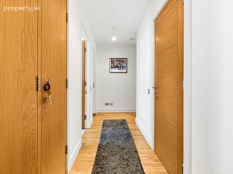 18 The Garnish, Lancaster Gate, Western Road, Co. Cork - Image 4