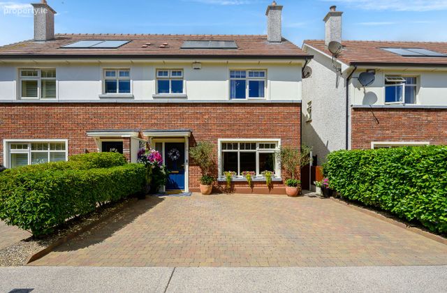 13 Holly Vale, Forest Hill, Carrigaline, Co. Cork - Click to view photos