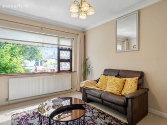 3 Castle Court, Whitehall Road, Churchtown, Dublin 14 - Image 3