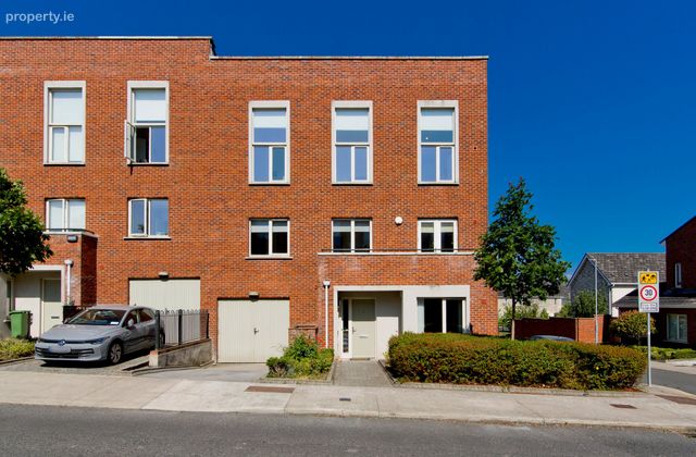 5 Bridge Avenue, Royal Canal Park, Ashtown, Dublin 15, Royal Canal Park, Dublin 15 - Click to view photos