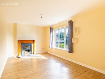 4 Fearann Ri, Doughiska, Co. Galway - Image 4