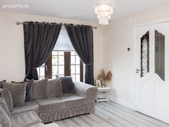 48 Greenfort Avenue, Clondalkin, Dublin 22 - Image 2