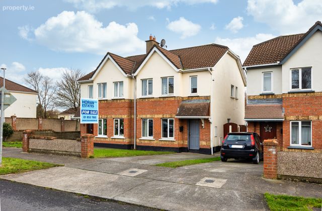 8 Warrenstown Way, Blanchardstown, Mulhuddart, Dublin 15 - Click to view photos