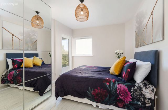 Apartment 5, Blind Quay Apartments, Temple Bar, Dublin 8 - Click to view photos