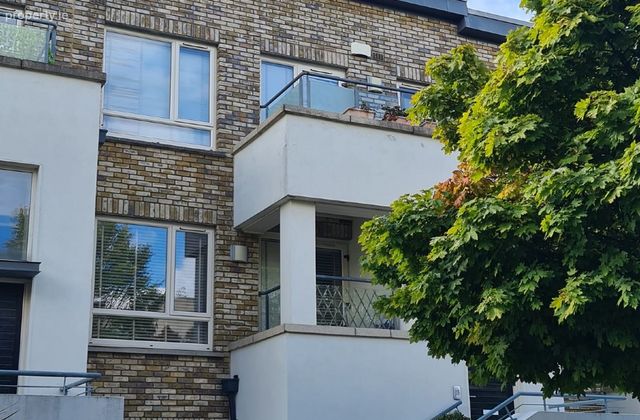 57 Beechwood Court, Stillorgan, Blackrock, Co. Dublin, Stillorgan, Co. Dublin - Click to view photos