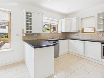 69 Drisin, Ballymoneen Road, Knocknacarra, Galway, Co. Galway, Ballymoneen, Co. Galway - Image 4
