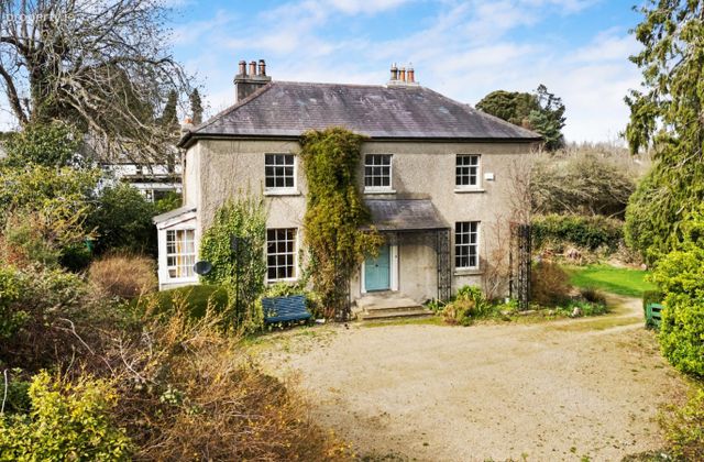 Valle Pacis, Newtownmountkennedy, Co. Wicklow - Click to view photos