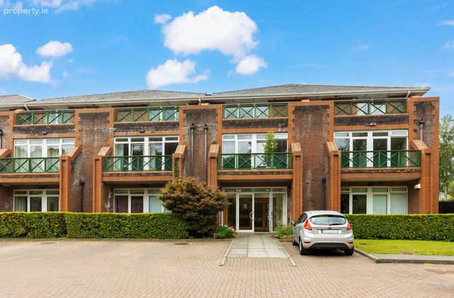 17 Dundrum Castle House, Dundrum, Dublin 16, Dundrum, Dublin 16 - Click to view photos