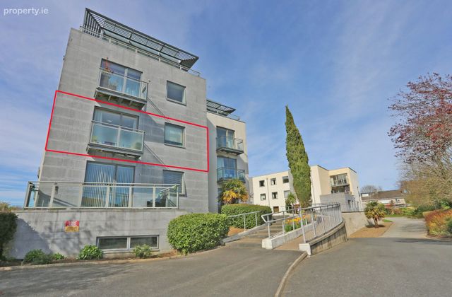 Apartment 18, Lansdowne Hall, O'callaghan Strand, North Circular Road, Co. Limerick - Click to view photos