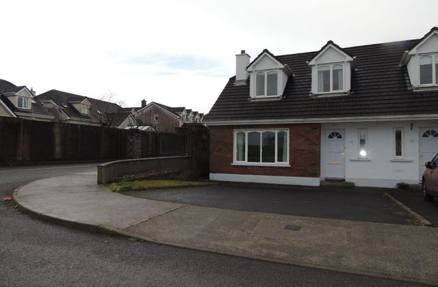 14 Cart&uacute;r M&oacute;r, Clybaun Road, Knocknacarra, Co. Galway - Click to view photos
