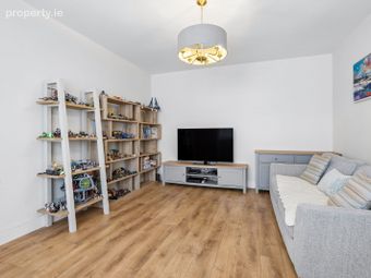 14 Larkfield Place, Clay Farm, Leopardstown, Dublin 18 - Image 2