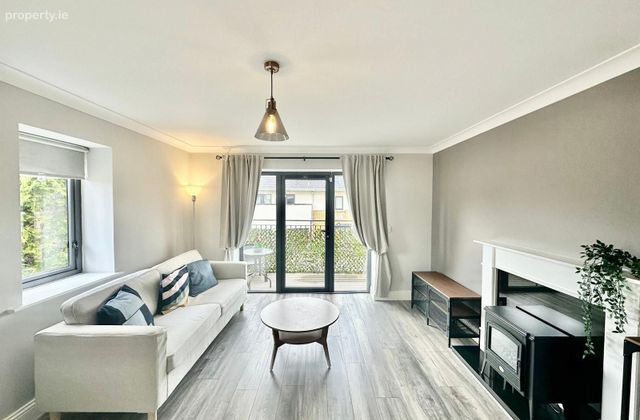 Allendale Square, Clonsilla, Dublin 15 - Click to view photos