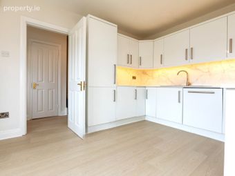 119 Carysfort Park, Blackrock, Stillorgan, Co. Dublin - Image 5