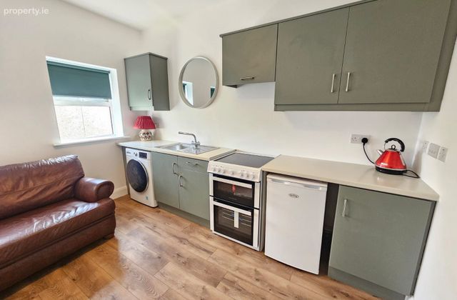 Tormey Flats, Bridge Lane, Tullamore, Co. Offaly - Click to view photos