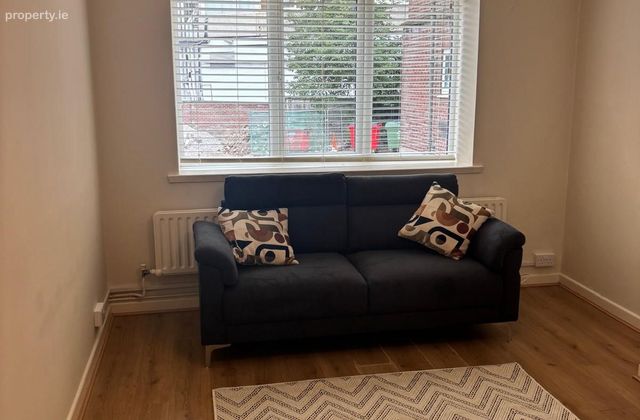85 Beech House, Mespil Estate, Ballsbridge, Dublin 4 - Click to view photos