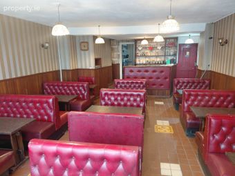 28 Bank Place, Tipperary Town, Co. Tipperary - Image 2