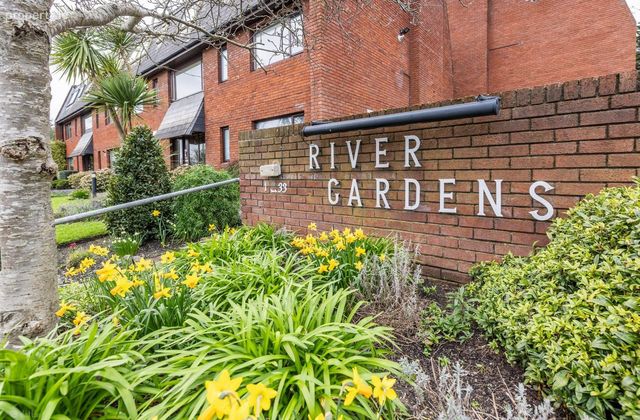 121 River Gardens, Glasnevin Hill, Drumcondra, Dublin 9 - Click to view photos