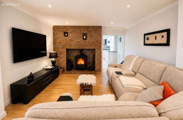 Knocknavoddy, Furbo, Co. Galway - Click to view photos