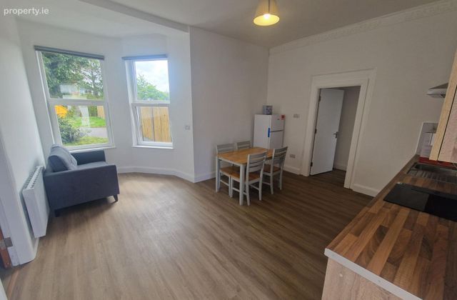 Apt 1 Douglas Hall, Riverbank, Douglas, Co. Cork - Click to view photos