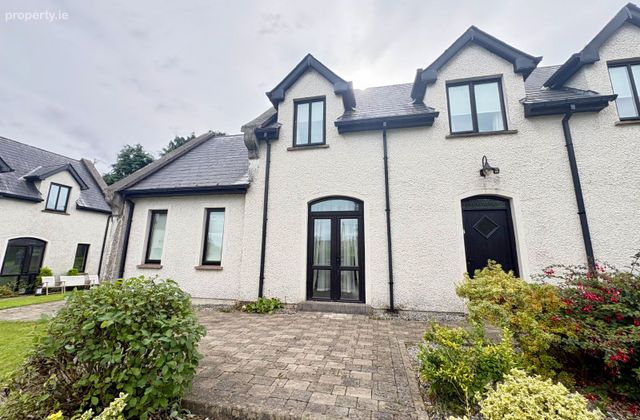 8 Lough Owel Village, Mullingar, Co. Westmeath - Click to view photos