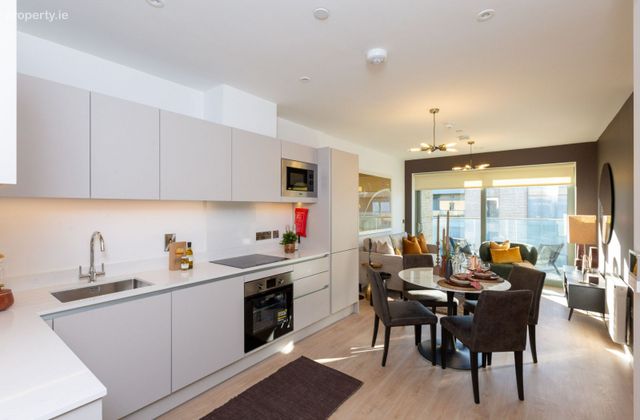 Apartment , Roselawn, Knocksinna Court, Foxrock, Dublin 18 - Click to view photos