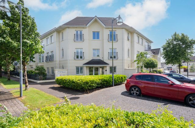 39 Leslies Arch, Old Quarter, Ballincollig, Co. Cork - Click to view photos