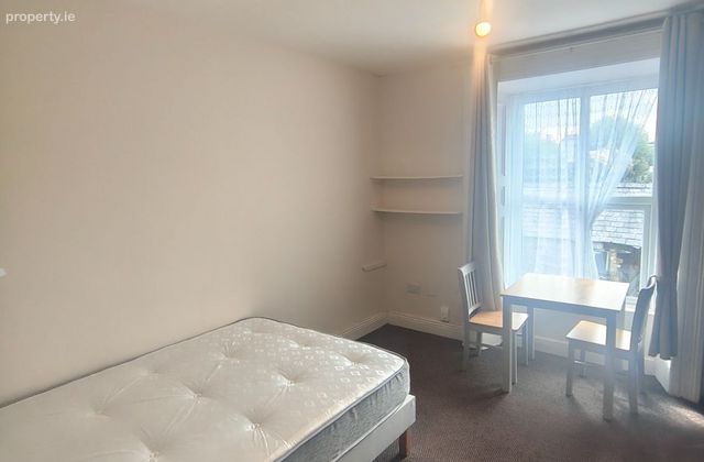 Clarinda Park East, Dun Laoghaire, Glenageary, Co. Dublin - Click to view photos