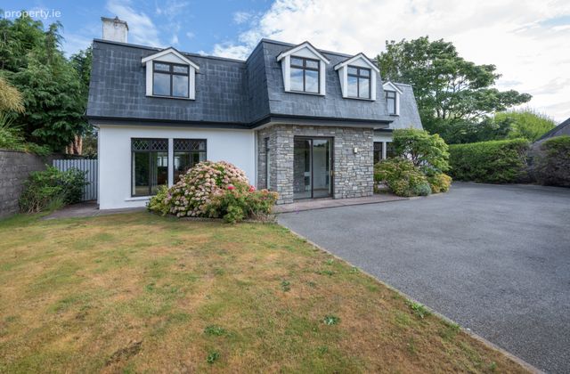 Cnoc An Aighre, Model Farm Road, Carrigrohane, Co Cork, Model Farm Road, Co. Cork - Click to view photos