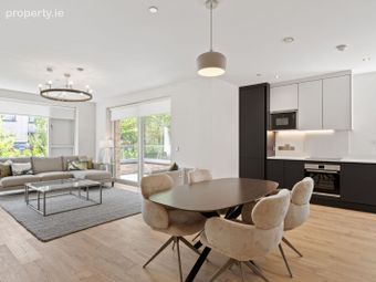 2 The Pines Beckett Woods, Foxrock, Dublin 18 - Image 4